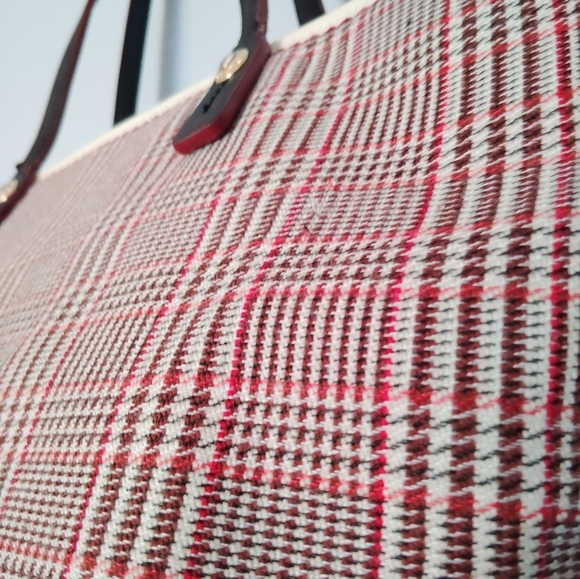 Henri Bendel New York Handbag - Picture 8 of 16